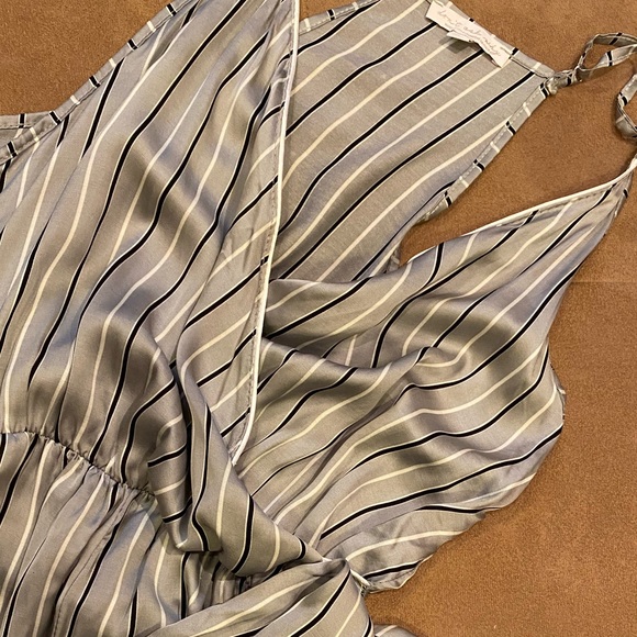 NWOT gorgeous striped silky satin jumpsuit - Picture 3 of 4